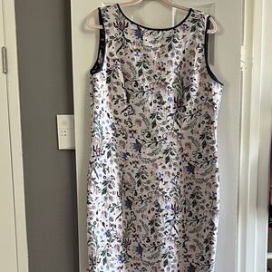 Eva Mendes Sleeveless Floral Sheath Dress in Cream and Blue